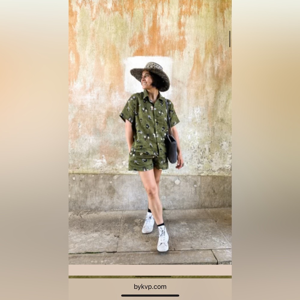 Linen Shorts - Picture 3 of 10